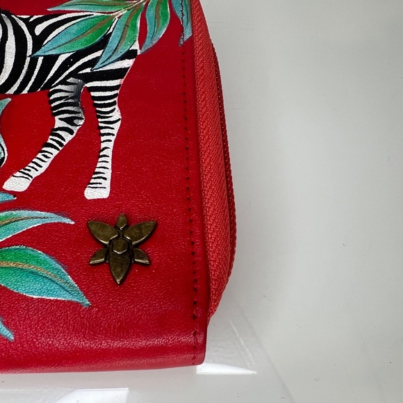 Anuschka Zebra Red Hand-Painted Leather Floral Convertible Crossbody Wallet NWOT - Picture 6 of 16